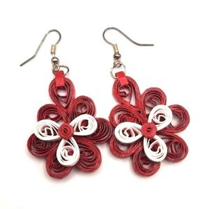 Quilled Floral Pattern Earrings Unique Lightweight Handmade 1.5"